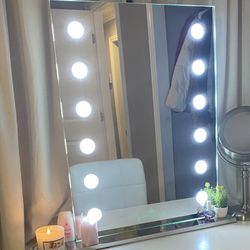 IMPRESSIONS Vanity Mirror 