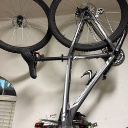 Specialized Mountain Bike Freshly Tuned Up Everything Works Great Don’t Need It. I Already Have A Gravel Bike.