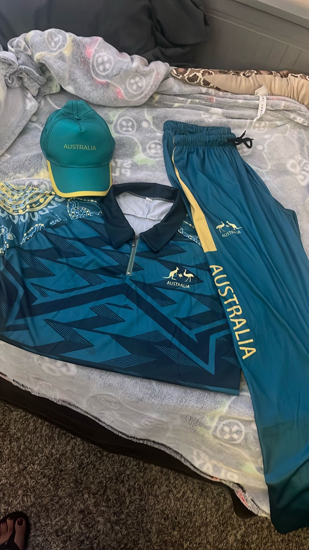 Australian Break dancer Costume (Raygun)