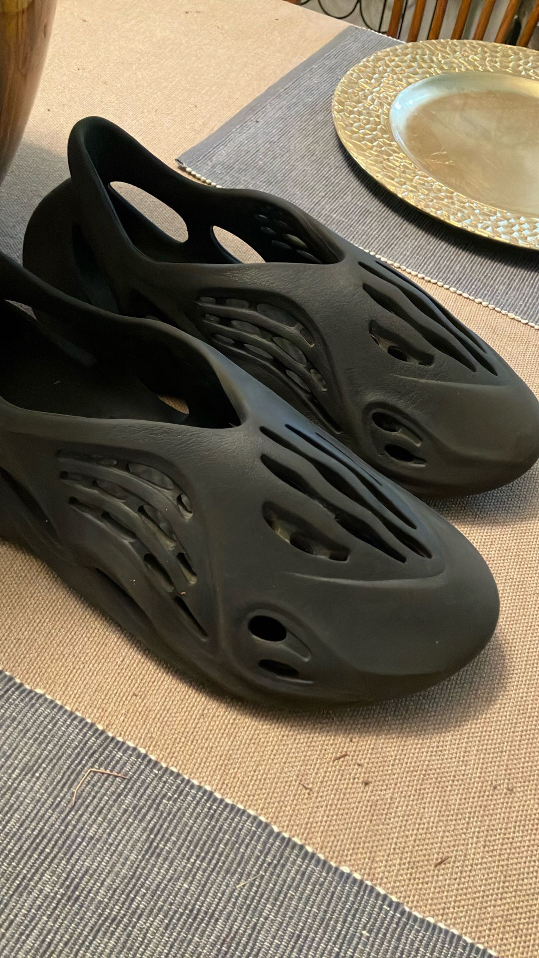 Black Yeezy Foam Runners