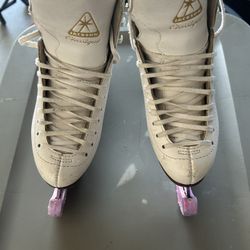 Jackson Classique Girls Ice Skates 2.5