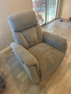 Free recliner chair