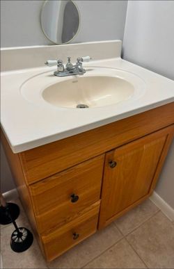 Bathroom vanity