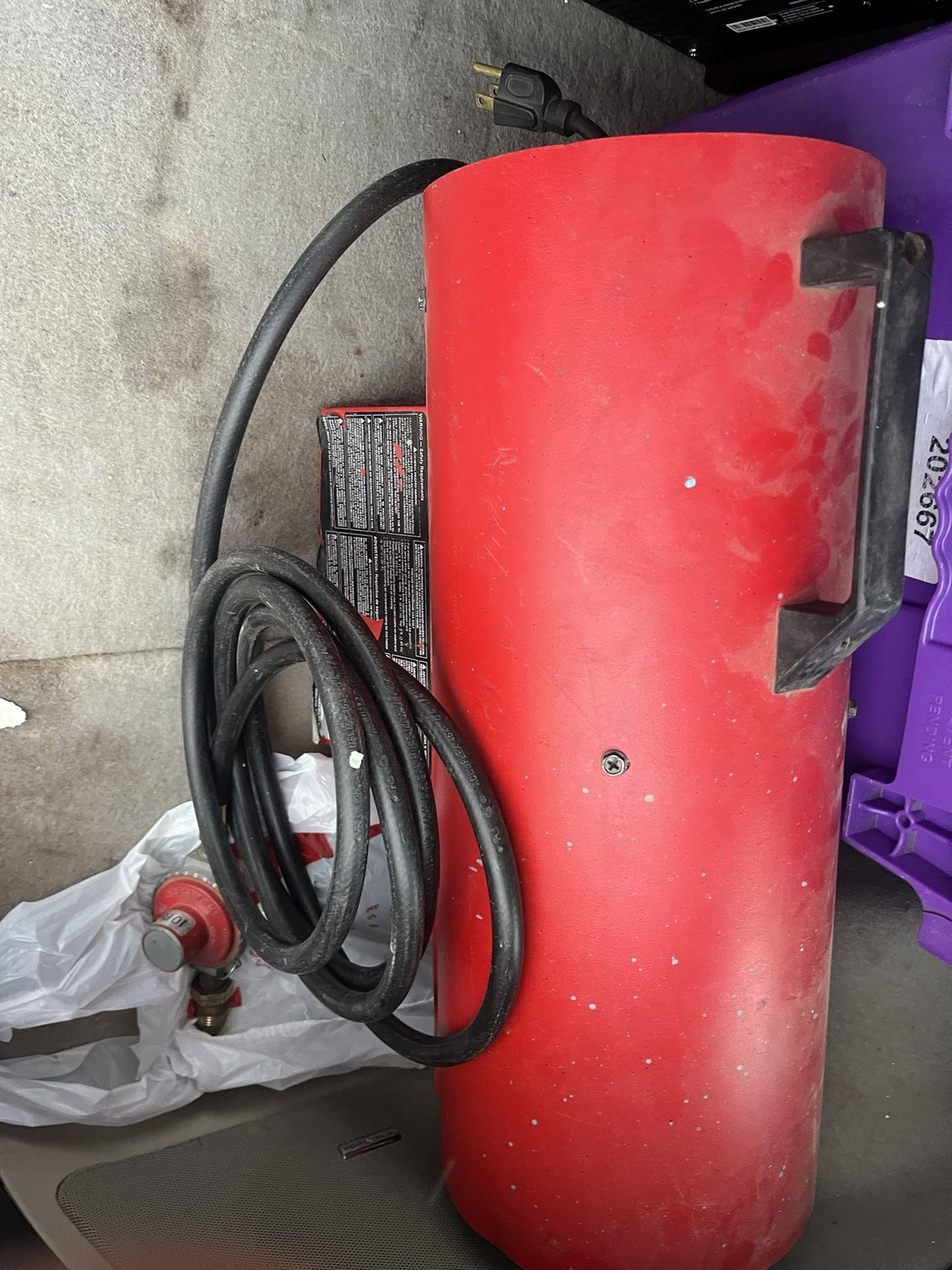 30,000 BTU forced Air Propane Heater