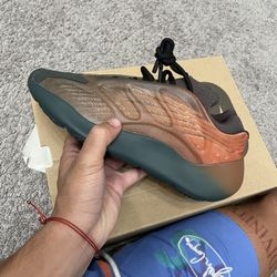 Yeezy V3 Cooper Fade