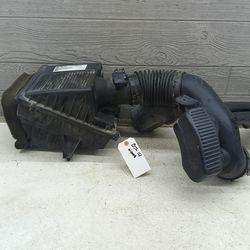 2007-2013 Chevy / GMC Air Intake Tube and Air cleaner Box