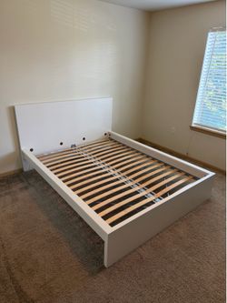 IKEA MALM Queen Bed Frame with Slatted Base (LURÖY) + Drawers