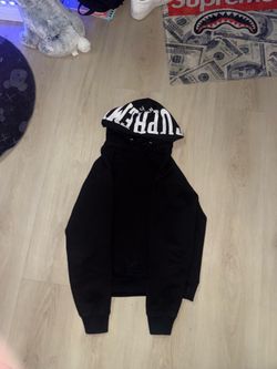 Supreme Hoodie Hood Logo