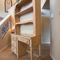 Beautiful Natural Wood Desk/Hutch