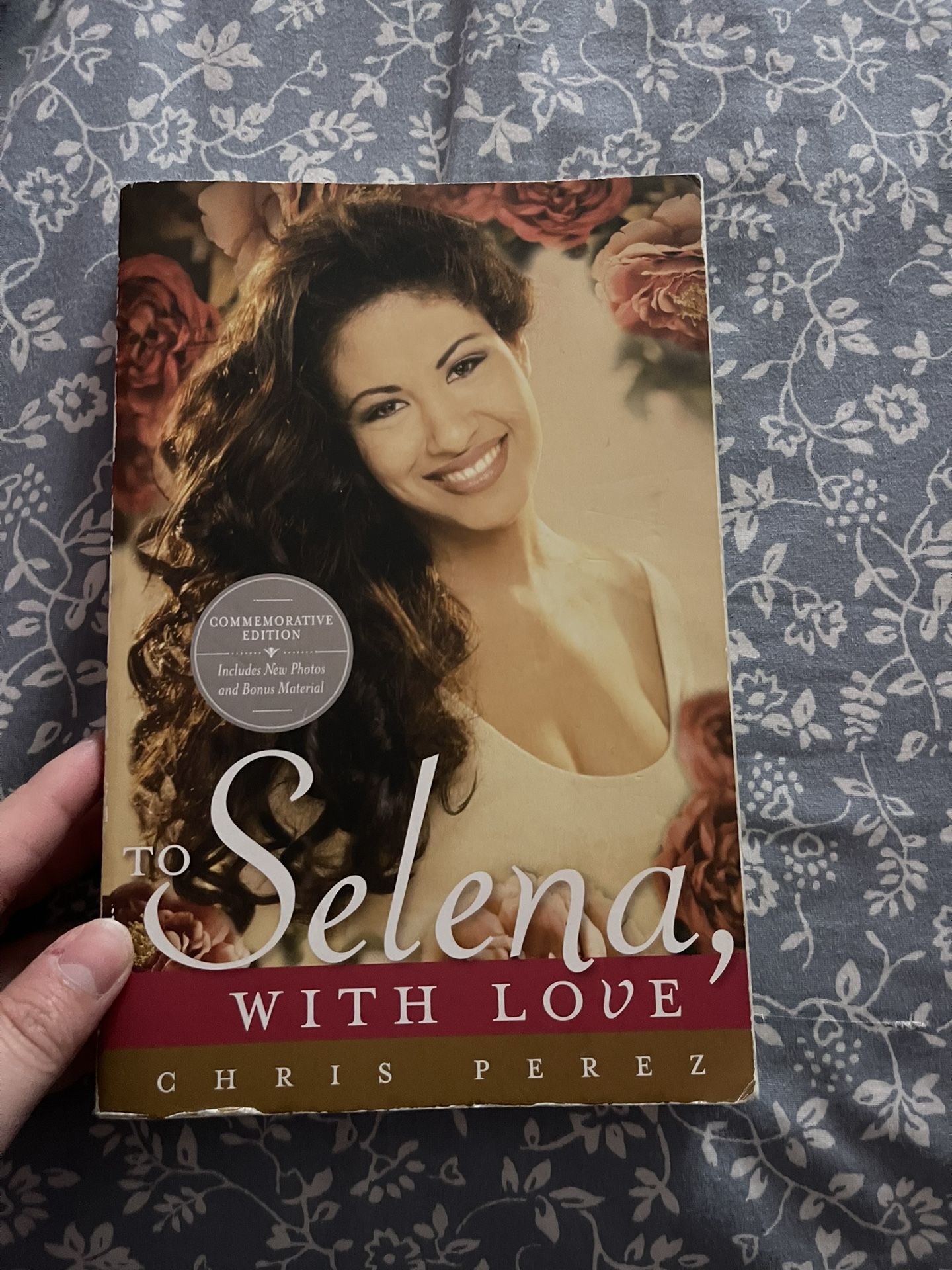 Selena By Chris Perez