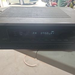 Insignia NS-R2000 - Vintage 2 Channel 200 Watt AM FM Stereo Receiver System 