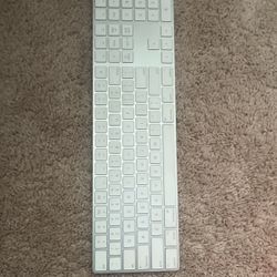Apple Keyboard