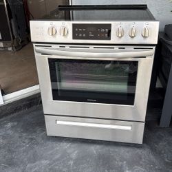 Stove Oven Frigidaire WITH MICROWAVE VENT 