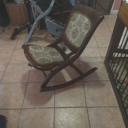 Folding Wood Rocking Chair 
