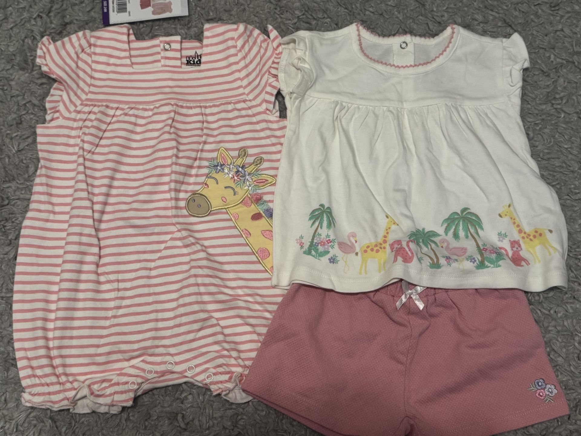 NWT Toddler Giraffe Set - 24 Months
