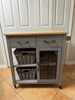 Kitchen island