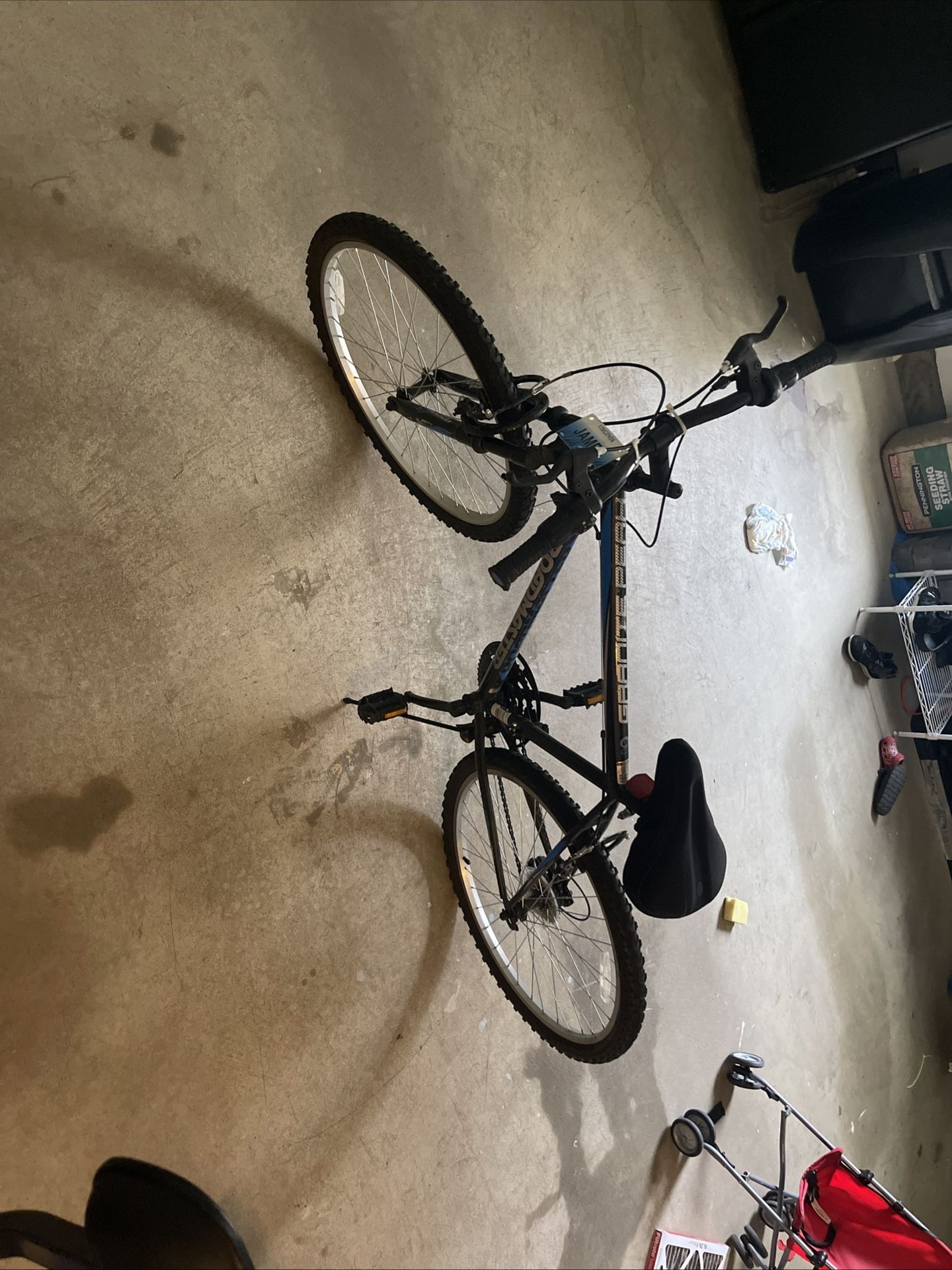 Road master Granite Bike Used Large Sized And Black