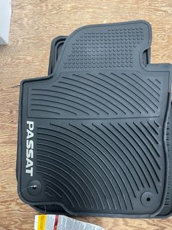 Brand New OEM VW Passat All-Weather Rubber Floor Mats (Set of 4)
