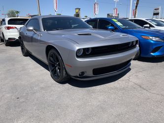 2016 Dodge Challenger SXT Plus