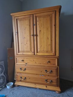 Decorative cabinets