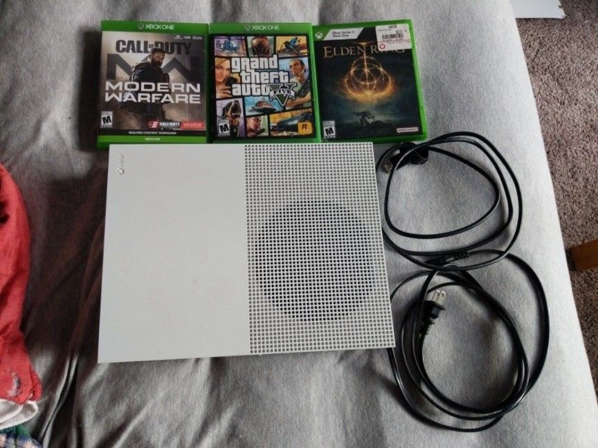 Xbox One S (1TB) w/ Elden Ring, GTA V, & Call of Duty: Modern Warfare