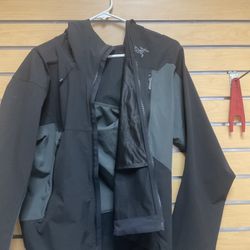 Arcteryx Serrated Hoody Size Extra Small