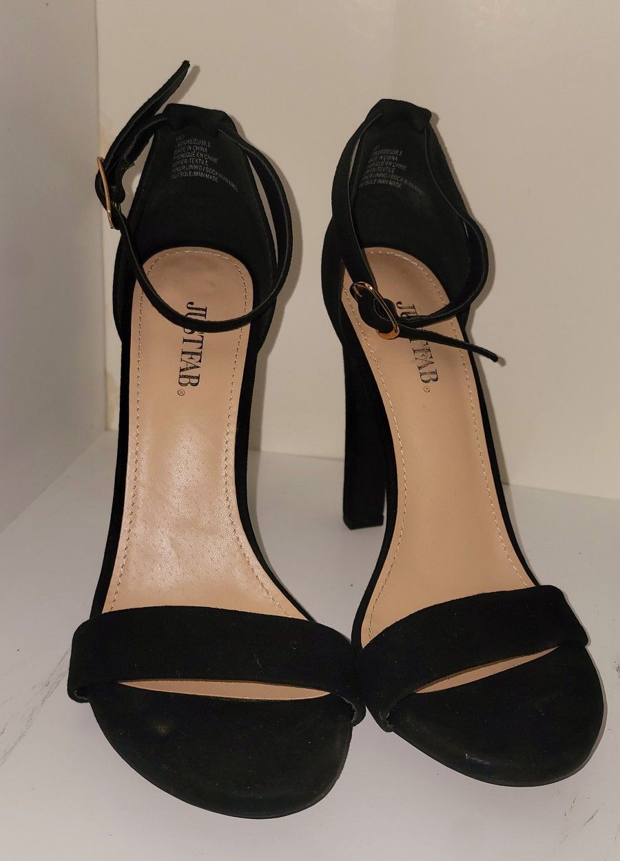Just Fab Black Suede Ankle Strap Heels
Sz 8.5$25