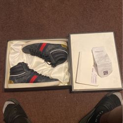 Authentic Gucci shoes 100% real