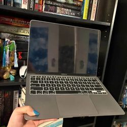 Macbook Air 2020
