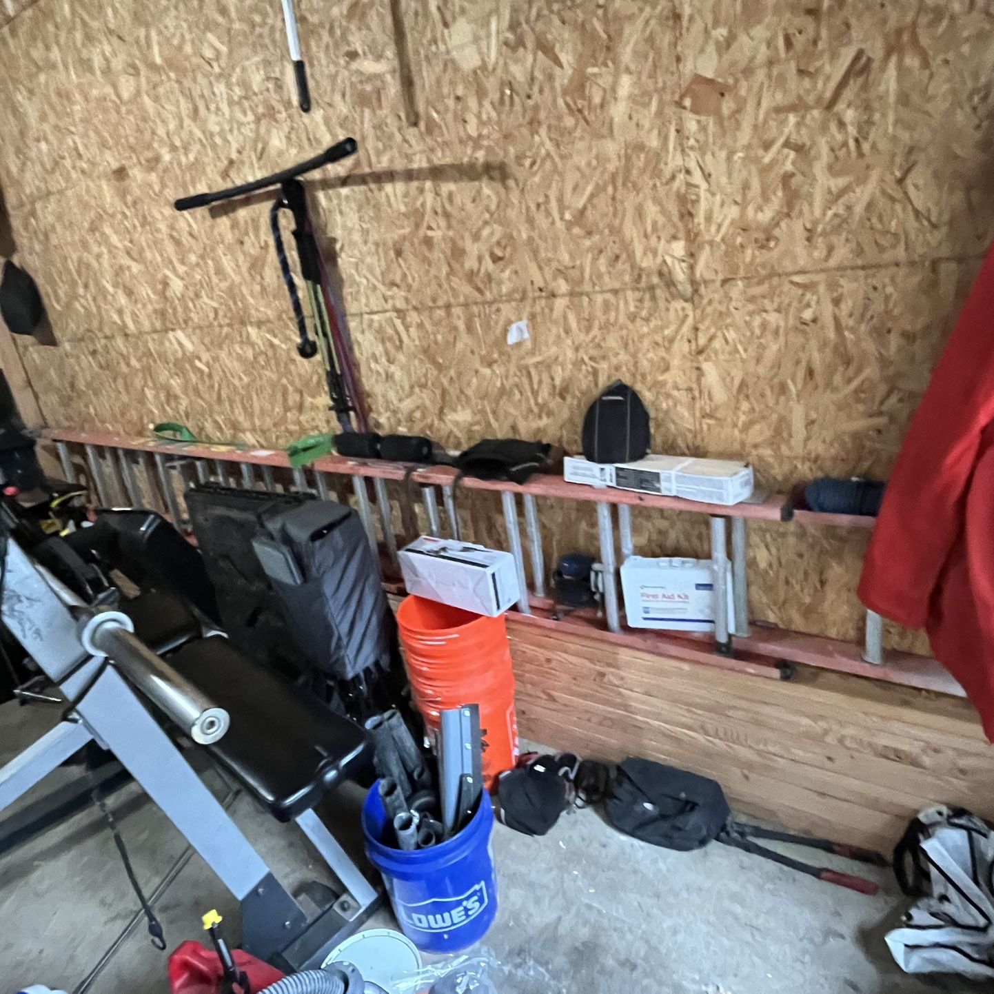 28 Ft Weber Ladder for Sale in Redmond, WA - OfferUp