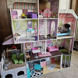 Big Barbie House 