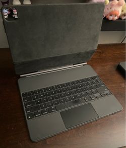 Apple Magic Keyboard for iPad Pro 12.9” – A2480