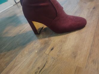 Knee Boots size 8 womans