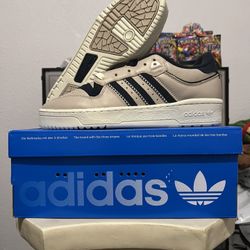 Brand New Adidas Rivalry 86 Low Size 9