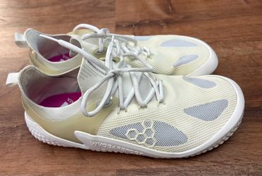 VivaBareFoot  Motus Strength Shoes.  Size 9.5 Men/ 10.5 Women
