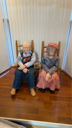Farmhouse old couple