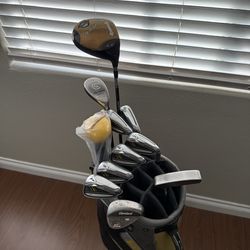 TaylorMade Cleveland Iron Set Driver Wedge Putter Nike Bag