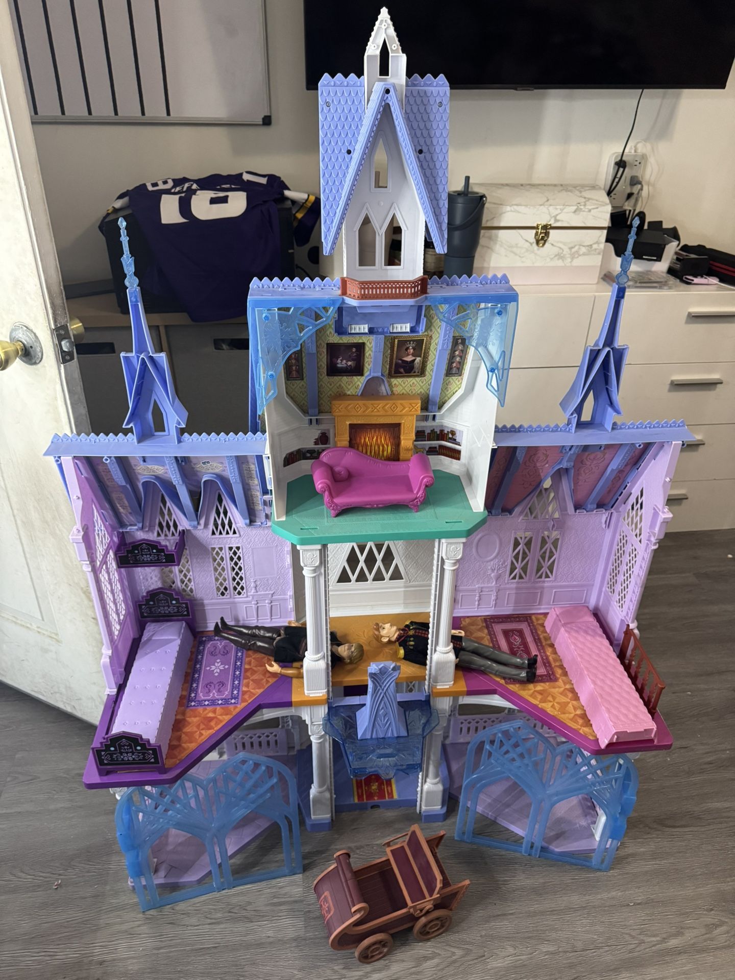 Frozen Castle