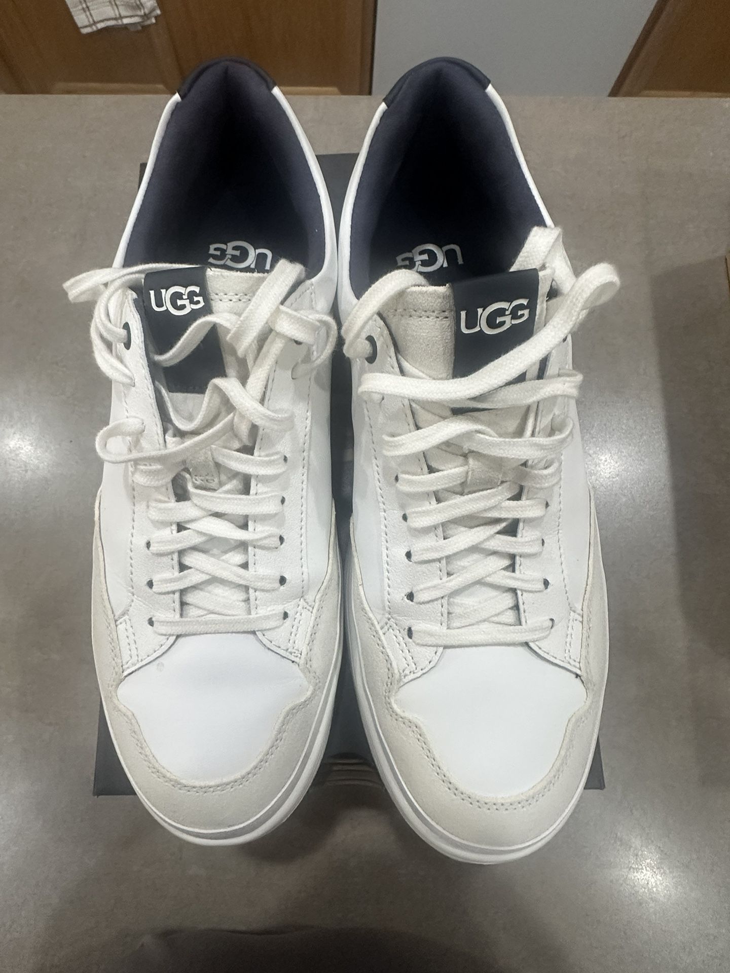 Men’s Ugg South Bay Sneakers, Size 10