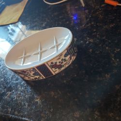 Vintage Imari Porcelaine Soap Dish