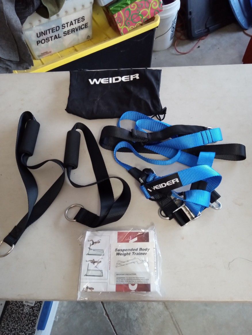 New. Weider Suspended Body Weight Trainer with Carry Bag.