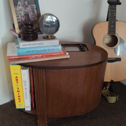 ✨ Antique 1940s Montgomery Ward Wooden Radio — Fully Working! ✨