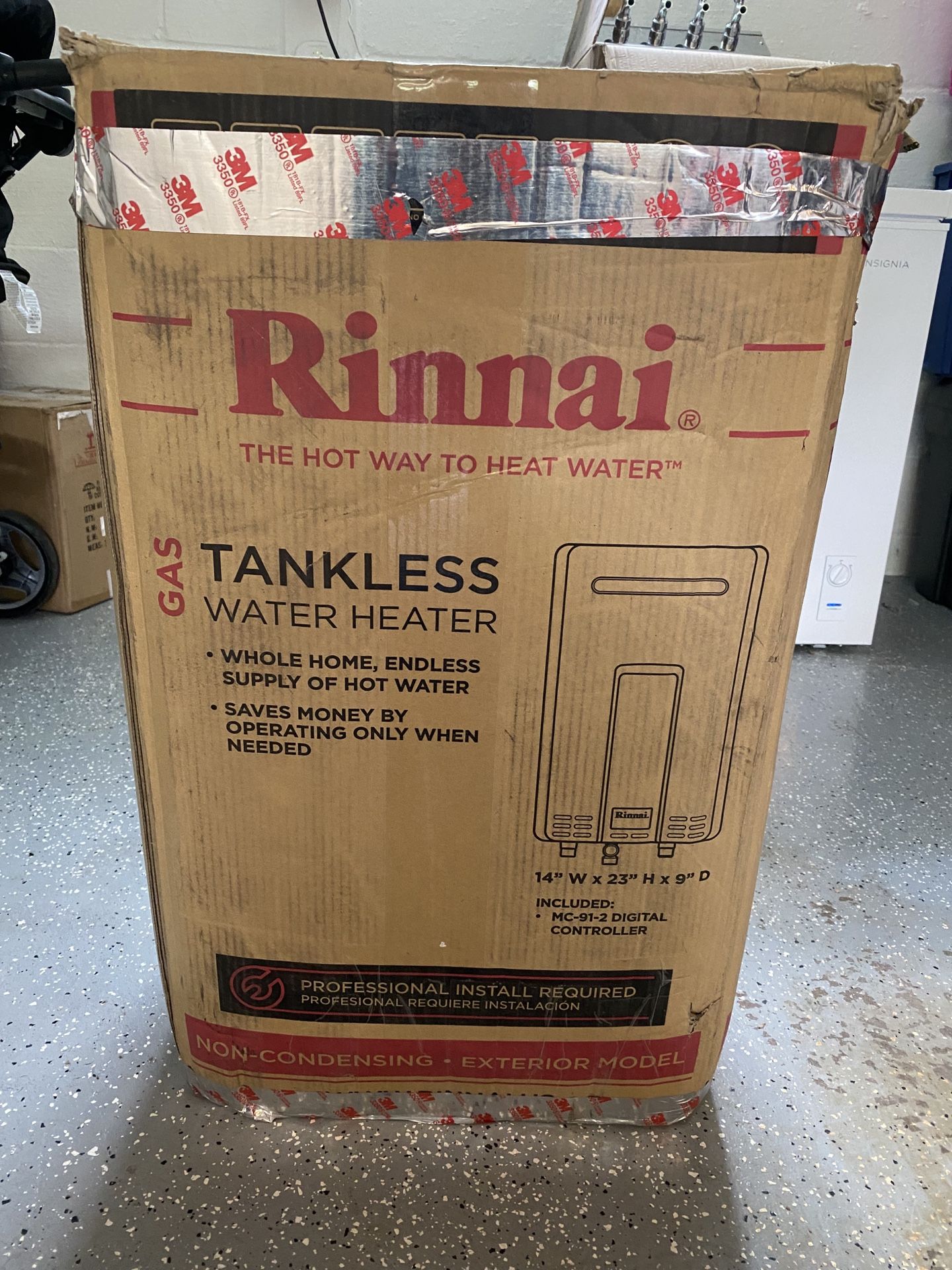 “Open box” Rinnai Tankless Water Heater - Natural Gas - V94e-N 199,000 BTU