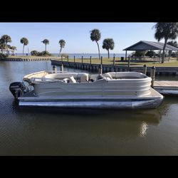 Cypress Cay Pontoon Boat