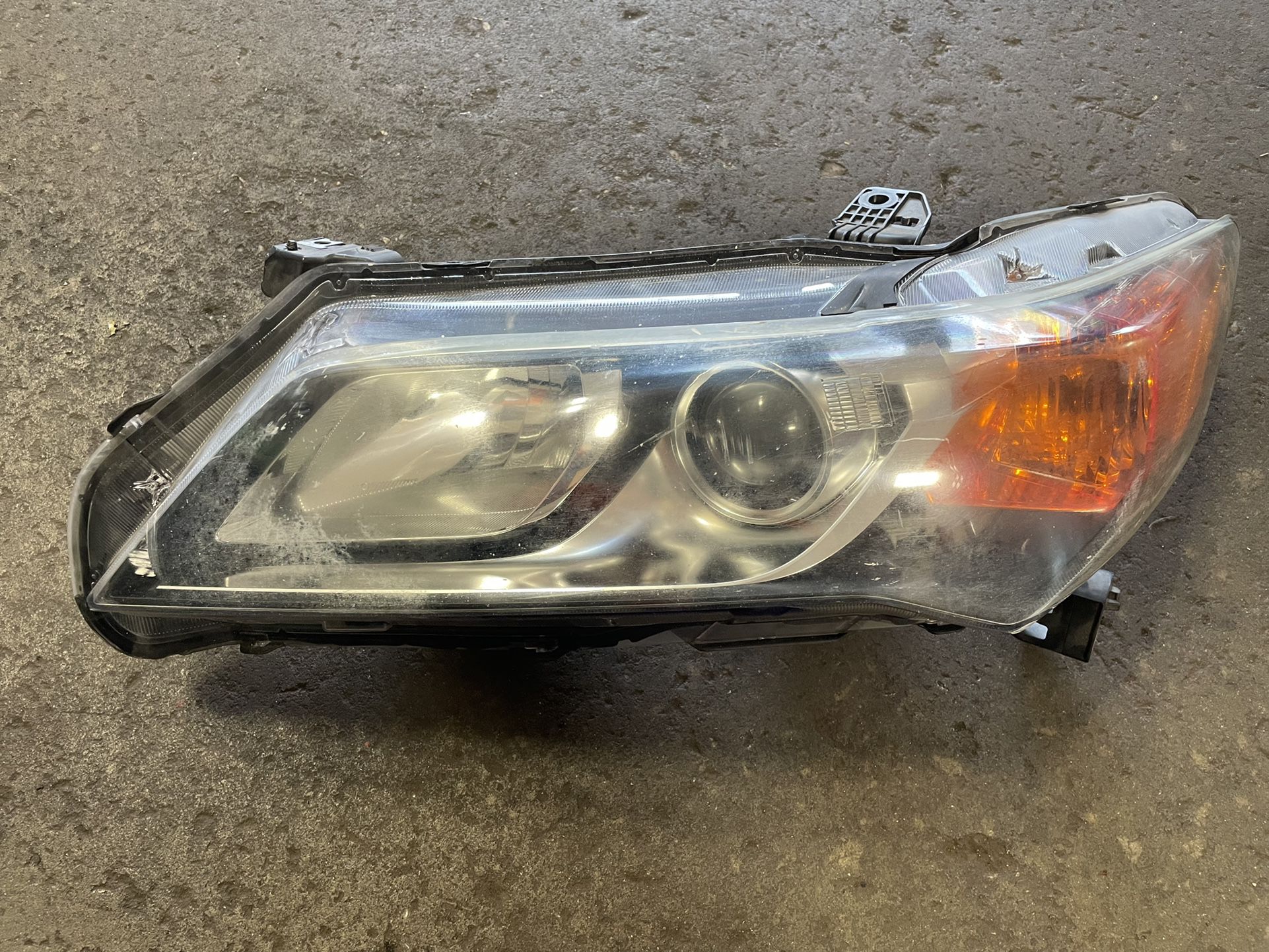 Acura ILX  13-15  Left & Right Genuine Headlights Headlamps Pair 