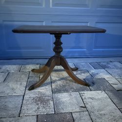 Table / Side Table
