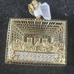 Last Supper Gold Pendant 