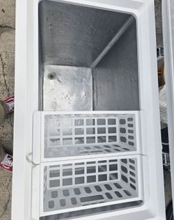 Freezer chest/ congelador
