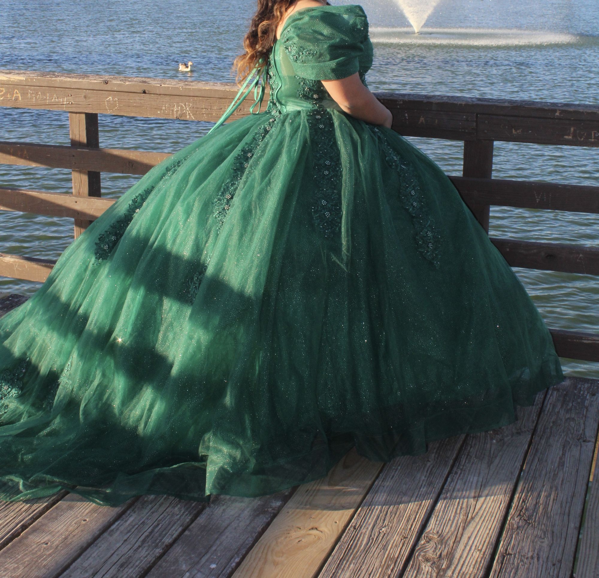 disney princess with green dress and red hair Mini Quince Dress in Emerald Green – Boutique Moroleon main image 1