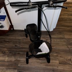 Roscoe Knee Scooter
